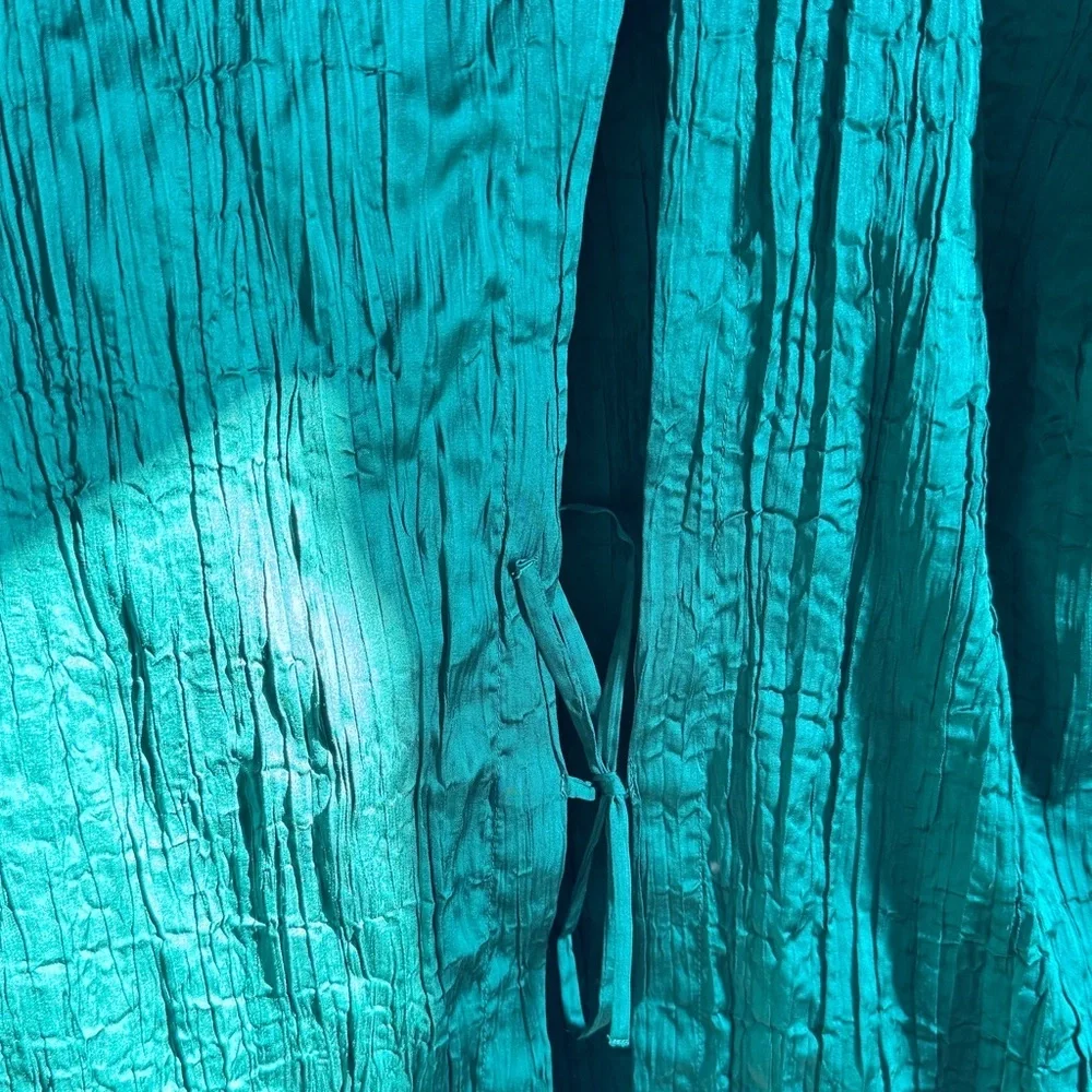 & Other Stories Green Long Sleeve Top with Open Back in sz. 4 - Picture 7 of 12